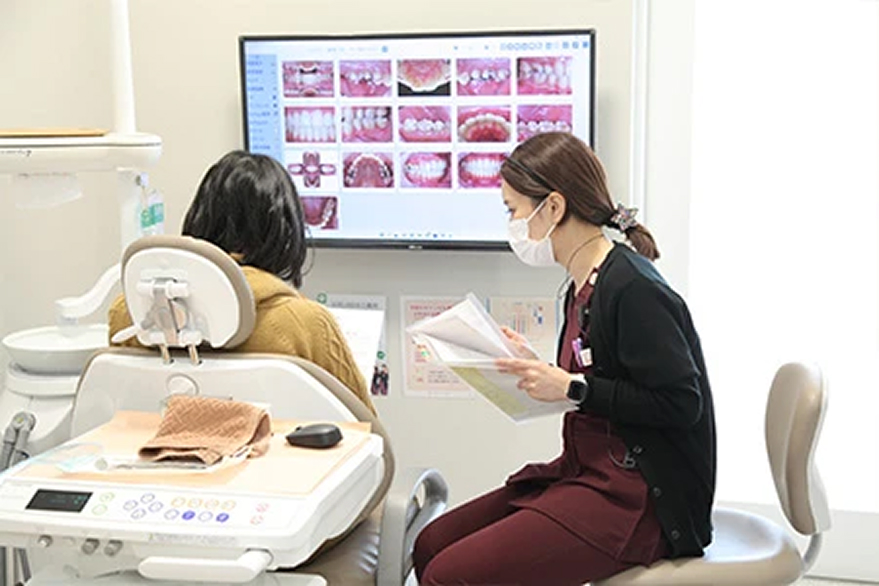 写真:歯科衛生士のイメージ