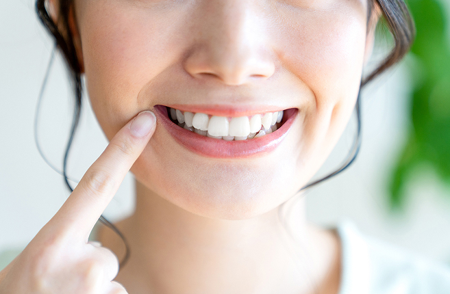 透明な材質で薄さ0.5mmなので目立たない