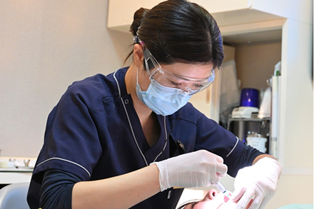 除菌が確認できたら歯石をとります