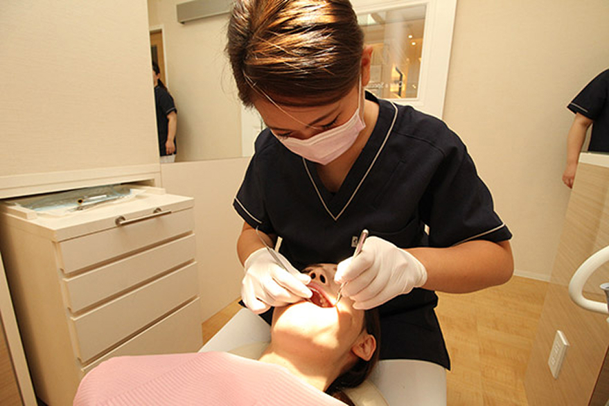 透明なマウスピース