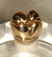 プラチナゴールド